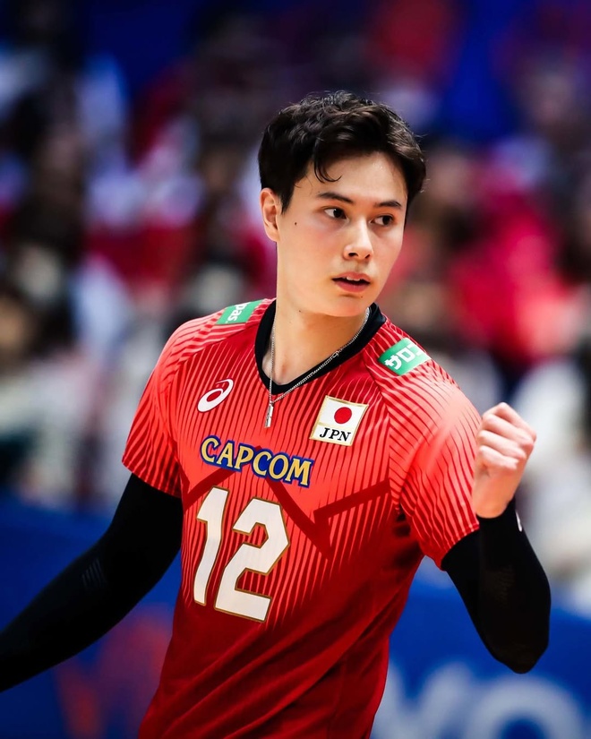 Visual cực bén của nam thần bóng chuyền Ran Takahashi gây sốt mạng xã hội châu Á- Ảnh 7.
