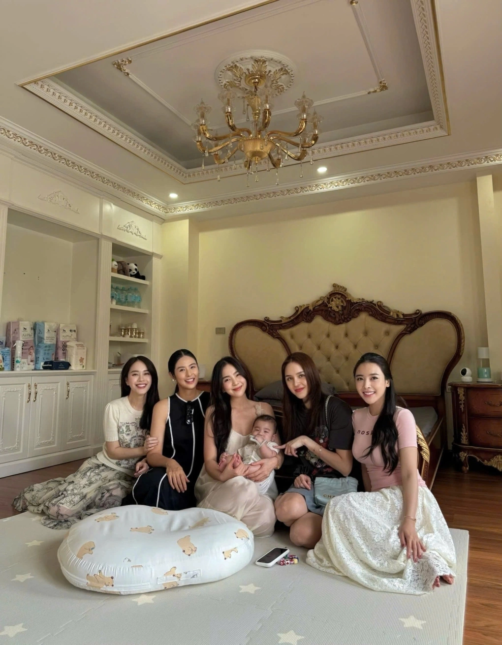 Cuộc sống của nữ “MC xinh đẹp nhất VTV” với chồng 2 trong lâu đài nghìn m2 ở Bắc Ninh- Ảnh 12.