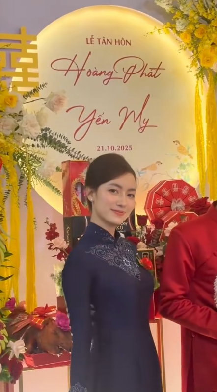 "Mẹ chồng trẻ nhất nước", giống diễn viên Phương Anh Đào: Danh tính hé lộ điều thú vị- Ảnh 2. "Mẹ chồng trẻ nhất nước", giống diễn viên Phương Anh Đào: Danh tính hé lộ điều thú vị- Ảnh 2.