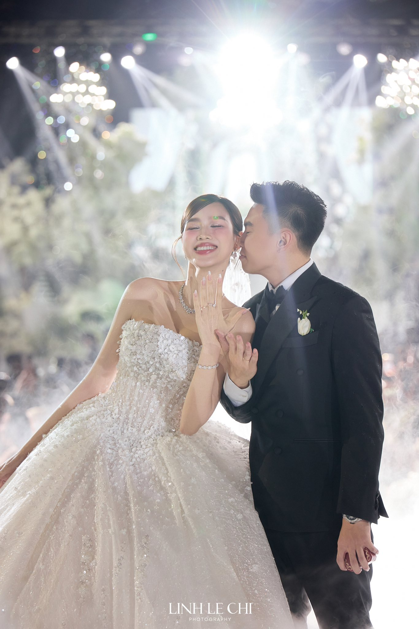 Vì sao HH Đỗ Hà không nhận diễn show váy cưới?- Ảnh 1. Vì sao HH Đỗ Hà không nhận diễn show váy cưới?- Ảnh 1.