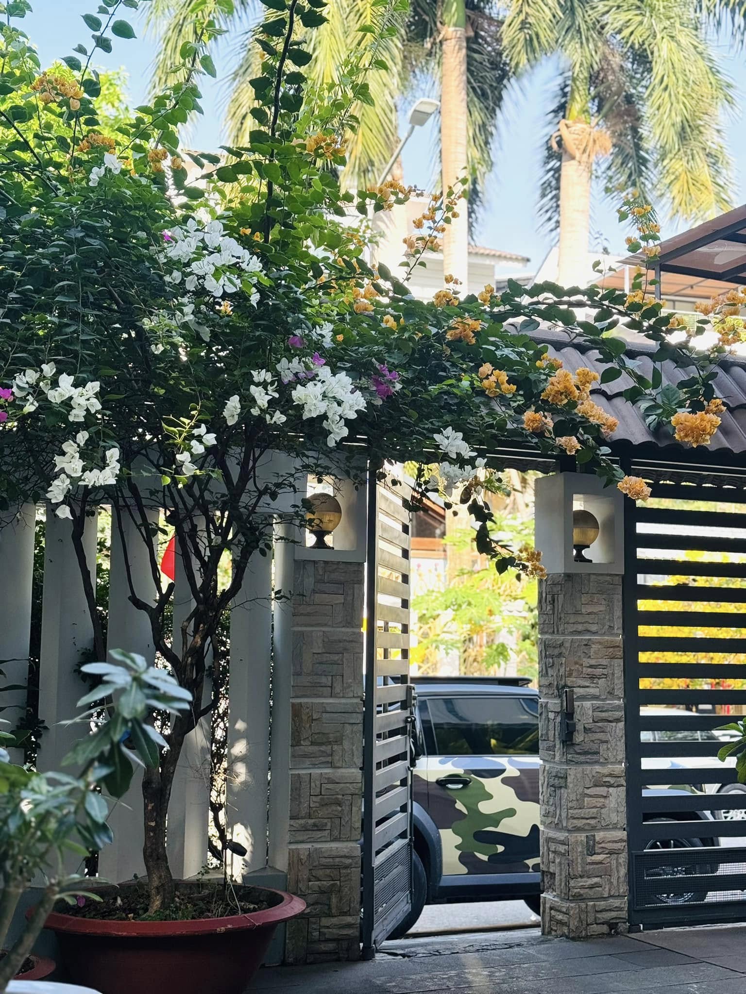 Cuộc sống bí ẩn của nữ nghệ sĩ đình đám giải nghệ ở tuổi 40, bị đồn cưới Phi Hùng- Ảnh 5. Cuộc sống bí ẩn của nữ nghệ sĩ đình đám giải nghệ ở tuổi 40, bị đồn cưới Phi Hùng- Ảnh 5.