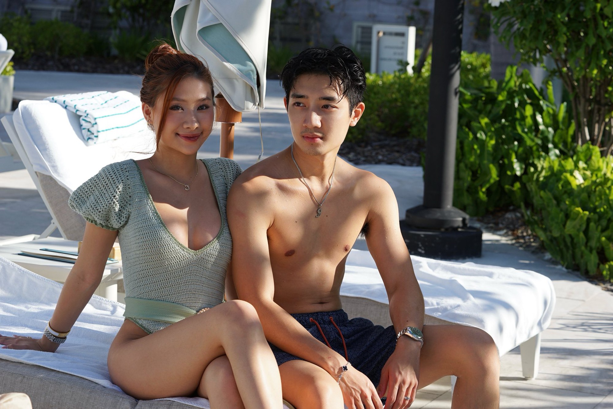 Louis Phạm diện bikini nóng bỏng, khẳng định đã xin lỗi bạn trai Việt kiều sau video hôn trai lạ gây xôn xao- Ảnh 1. Louis Phạm diện bikini nóng bỏng, khẳng định đã xin lỗi bạn trai Việt kiều sau video hôn trai lạ gây xôn xao- Ảnh 1.