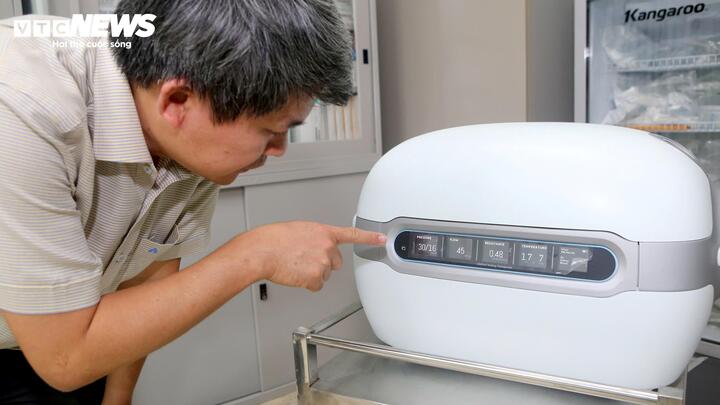 Ca ghép thận đầu tiên ở Việt Nam sử dụng máy bảo quản thận liên tục có hạ nhiệt- Ảnh 1. Ca ghép thận đầu tiên ở Việt Nam sử dụng máy bảo quản thận liên tục có hạ nhiệt- Ảnh 1.