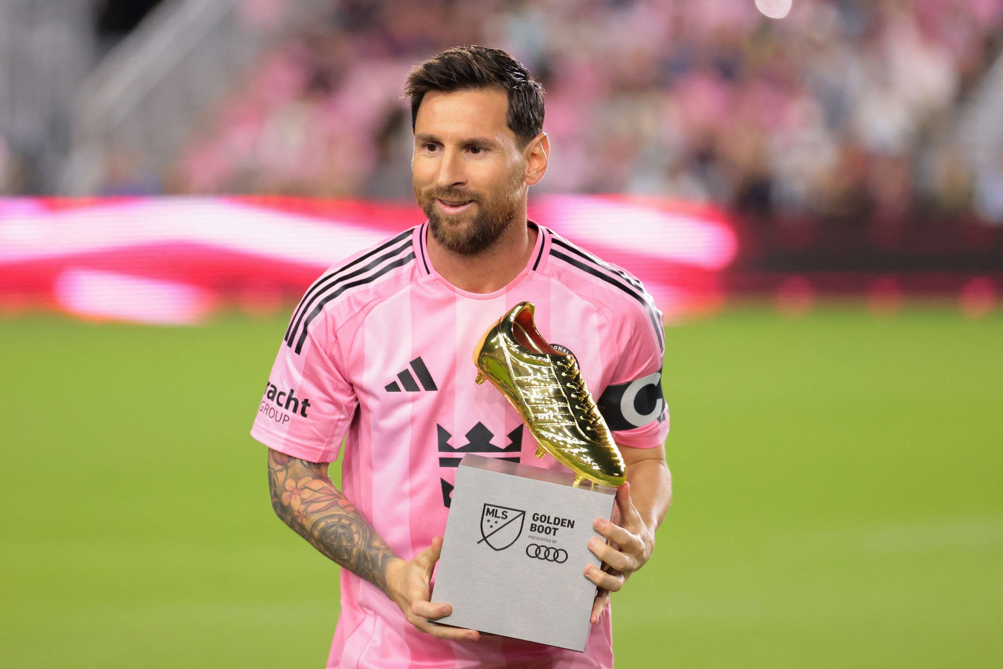 Messi vướng vào bê bối "đào lửa" tiền từ thiện 1 Messi bị tố lừa đảo từ thiện- Ảnh 1.