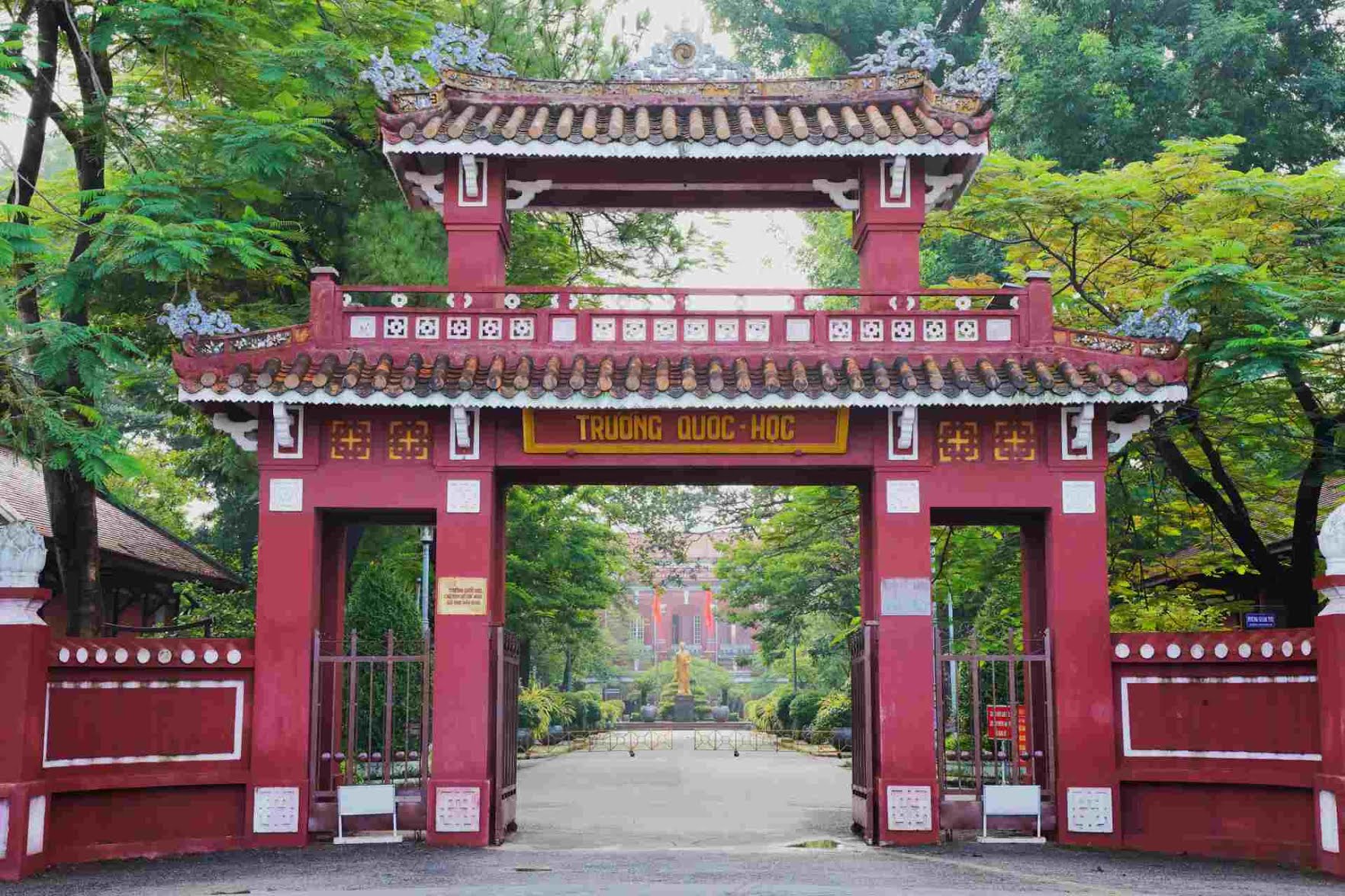 Vẻ đẹp của ngôi trường trăm tuổi có 8 thí sinh vào chung kết Đường Lên Đỉnh Olympia- Ảnh 3. Vẻ đẹp của ngôi trường trăm tuổi có 8 thí sinh vào chung kết Đường Lên Đỉnh Olympia- Ảnh 3.