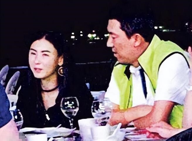 Trương Bá Chi đang hẹn hò trai trẻ 2K4?- Ảnh 11. Trương Bá Chi đang hẹn hò trai trẻ 2K4?- Ảnh 11.