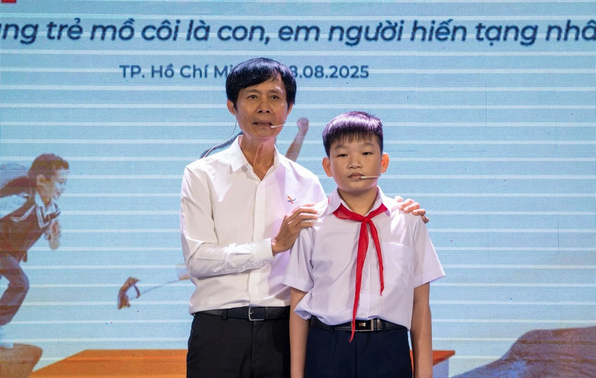 “Nữ tướng” nổi tiếng ngành BĐS và quỹ trăm tỷ thay đổi cuộc đời những con người ở tận cùng nỗi đau- Ảnh 2. “Nữ tướng” nổi tiếng ngành BĐS và quỹ trăm tỷ thay đổi cuộc đời những con người ở tận cùng nỗi đau- Ảnh 2.