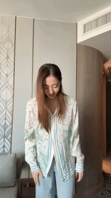 Lương Thuỳ Linh ở penthouse- Ảnh 6. Lương Thuỳ Linh ở penthouse- Ảnh 6.