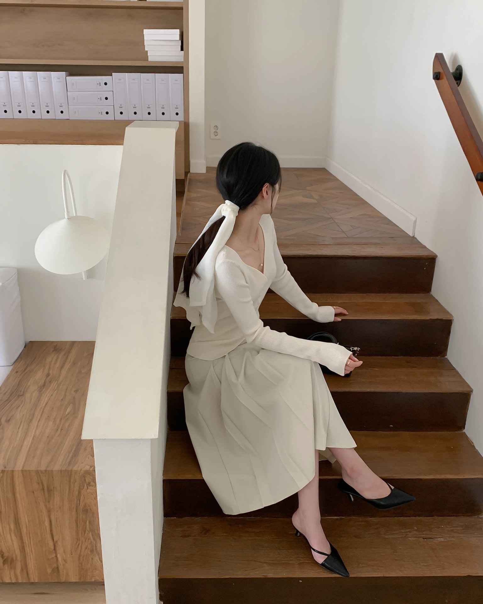 4 cách phối đồ dành cho nàng công sở mê style tối giản- Ảnh 4.