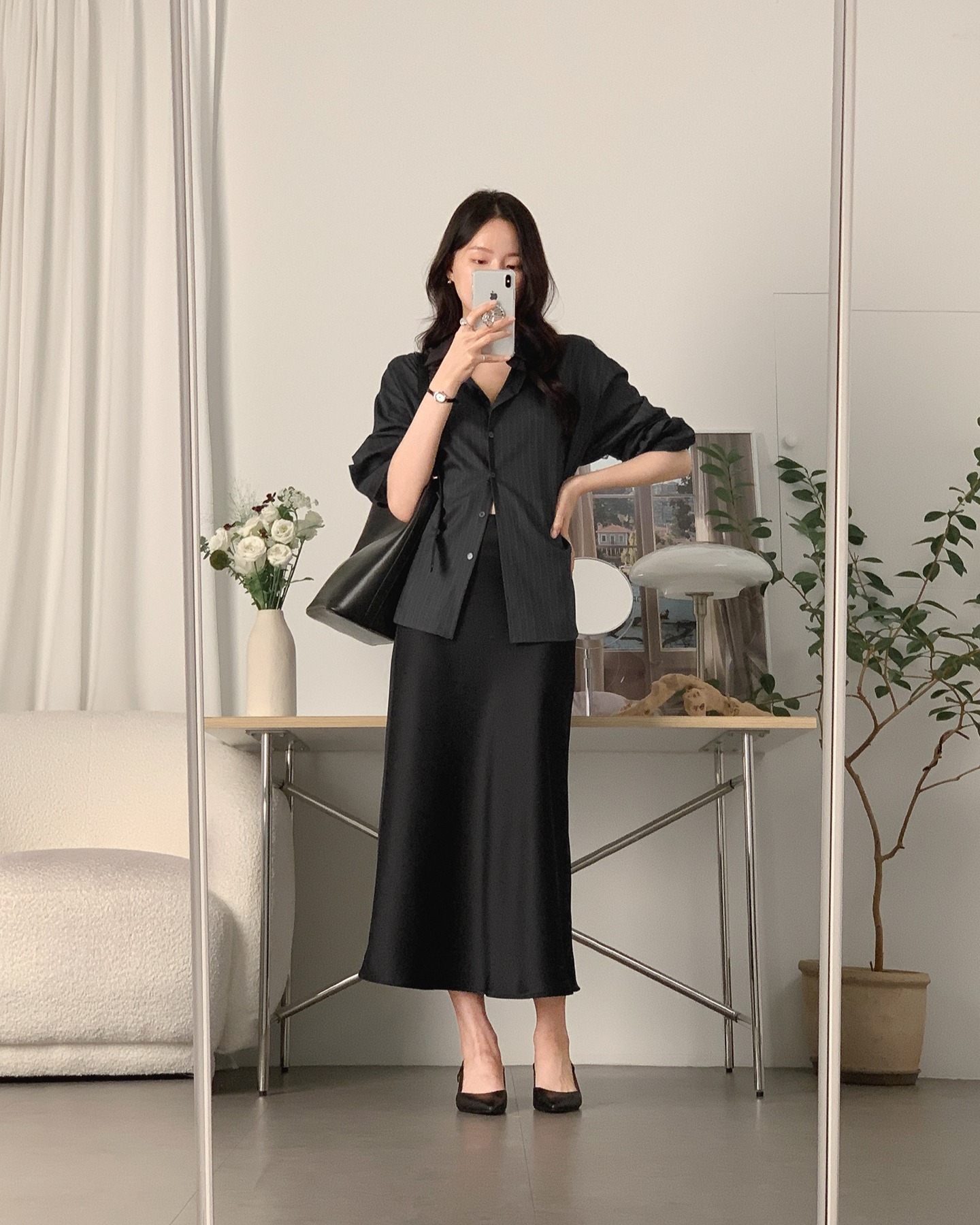 4 cách phối đồ dành cho nàng công sở mê style tối giản- Ảnh 7.