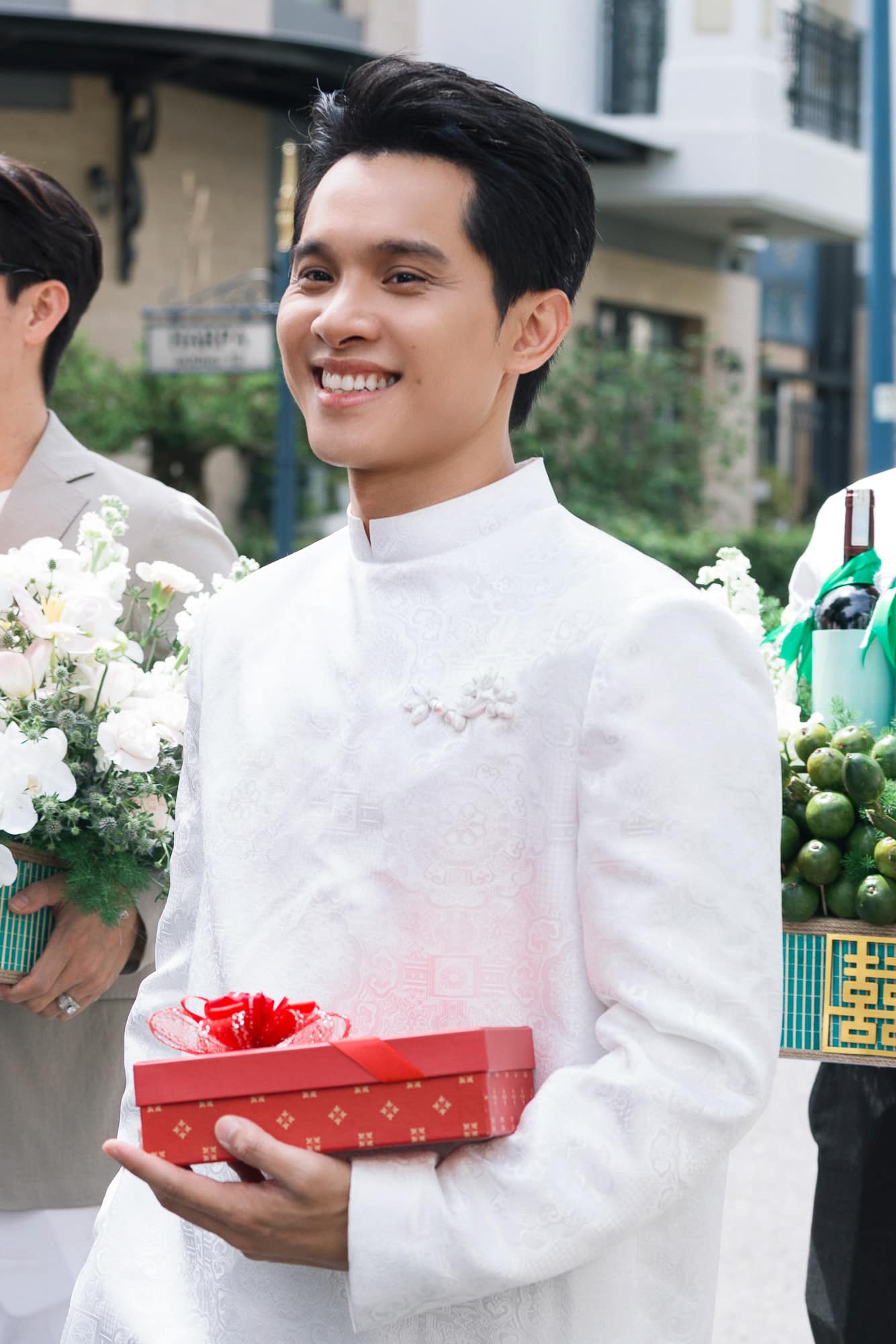 Bố mẹ chồng Á hậu Quỳnh Châu là chủ doanh nghiệp nổi tiếng, anh chồng có chuỗi cà phê và một quán bar ở TP.HCM- Ảnh 3. Bố mẹ chồng Á hậu Quỳnh Châu là chủ doanh nghiệp nổi tiếng, anh chồng có chuỗi cà phê và một quán bar ở TP.HCM- Ảnh 3.
