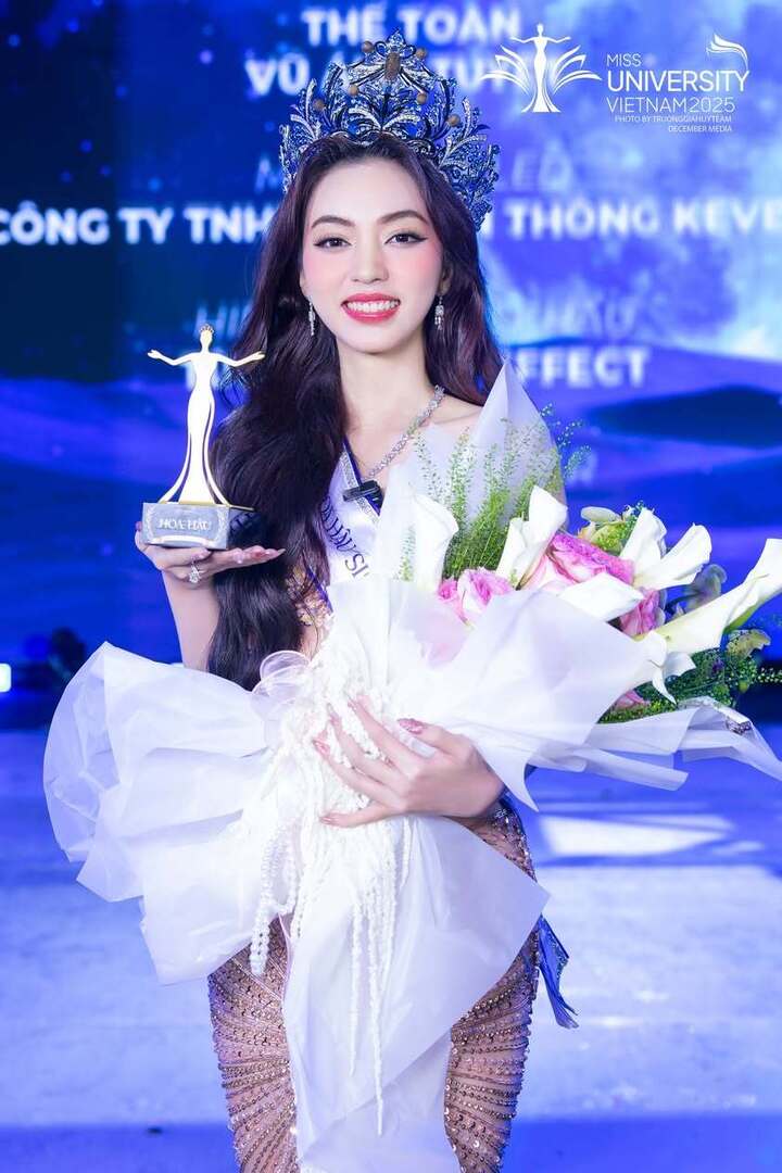 Sắc vóc người đẹp vừa đăng quang Hoa hậu Sinh viên Việt Nam 2025- Ảnh 1. Sắc vóc người đẹp vừa đăng quang Hoa hậu Sinh viên Việt Nam 2025- Ảnh 1.