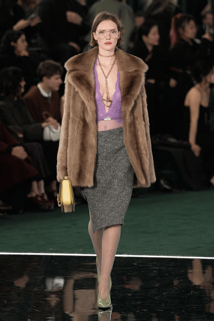 Học nhanh bốn cặp màu "chuẩn Pháp" để diện từ công sở đến cà phê cuối tuần vẫn xịn mịn- Ảnh 12.