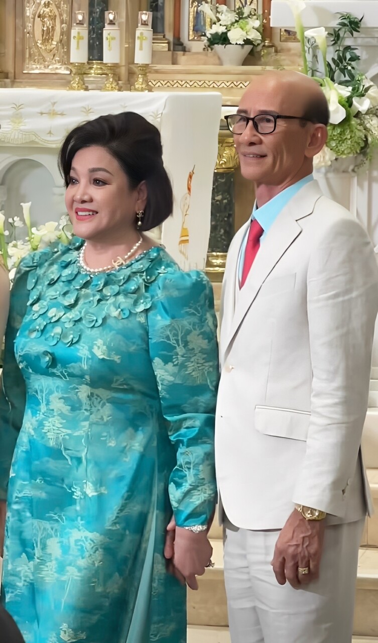 Bố mẹ chồng Á hậu Quỳnh Châu là chủ doanh nghiệp nổi tiếng, anh chồng có chuỗi cà phê và một quán bar ở TP.HCM- Ảnh 4. Bố mẹ chồng Á hậu Quỳnh Châu là chủ doanh nghiệp nổi tiếng, anh chồng có chuỗi cà phê và một quán bar ở TP.HCM- Ảnh 4.
