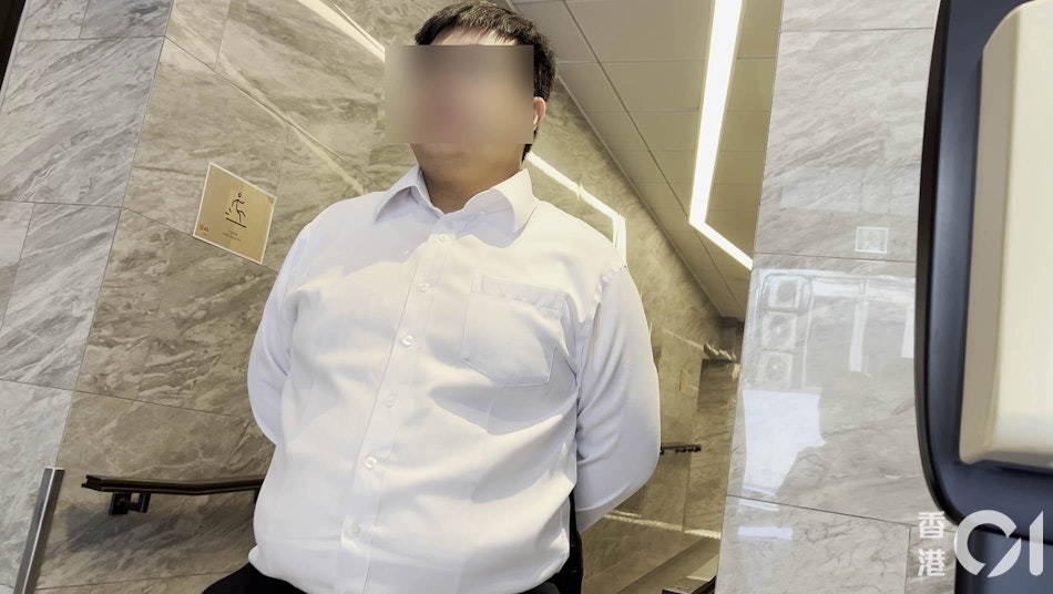 Truyền thông Hồng Kông hé lộ cánh tay phải của "ông trùm" Chen Zhi- Ảnh 3. Truyền thông Hồng Kông hé lộ cánh tay phải của "ông trùm" Chen Zhi- Ảnh 3.