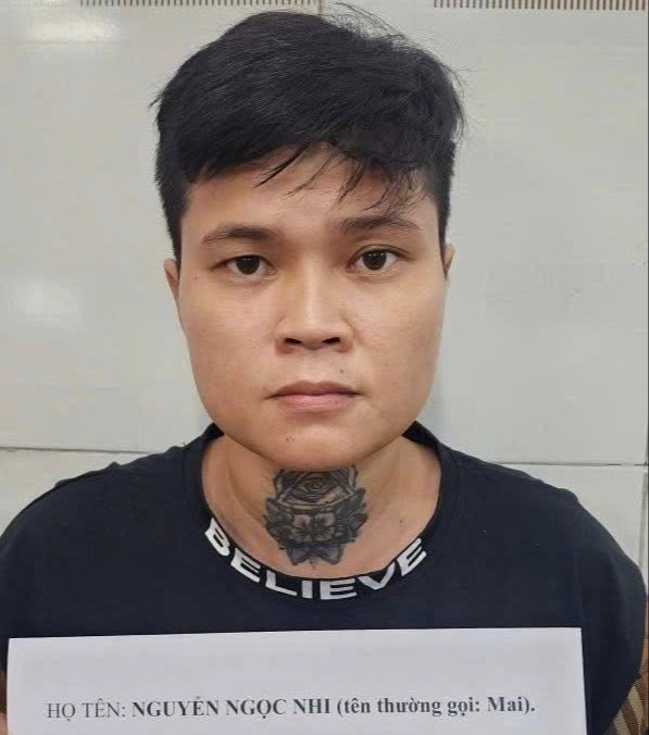 TP HCM: Xử lý người tên Mai do tạt sơn nhà một phụ nữ không quen biết- Ảnh 2. TP HCM: Xử lý người tên Mai do tạt sơn nhà một phụ nữ không quen biết- Ảnh 2.