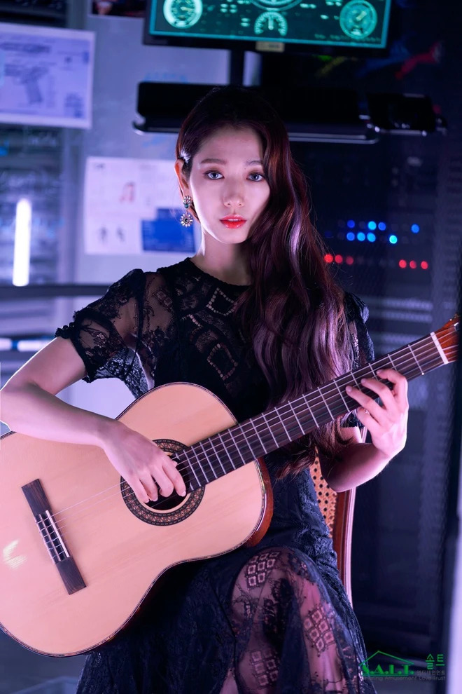 Park Shin Hye thân mật với Kim Soo Hyun tại sự kiện, nhưng nhan sắc sao thế này?- Ảnh 5. Park Shin Hye thân mật với Kim Soo Hyun tại sự kiện, nhưng nhan sắc sao thế này?- Ảnh 5.