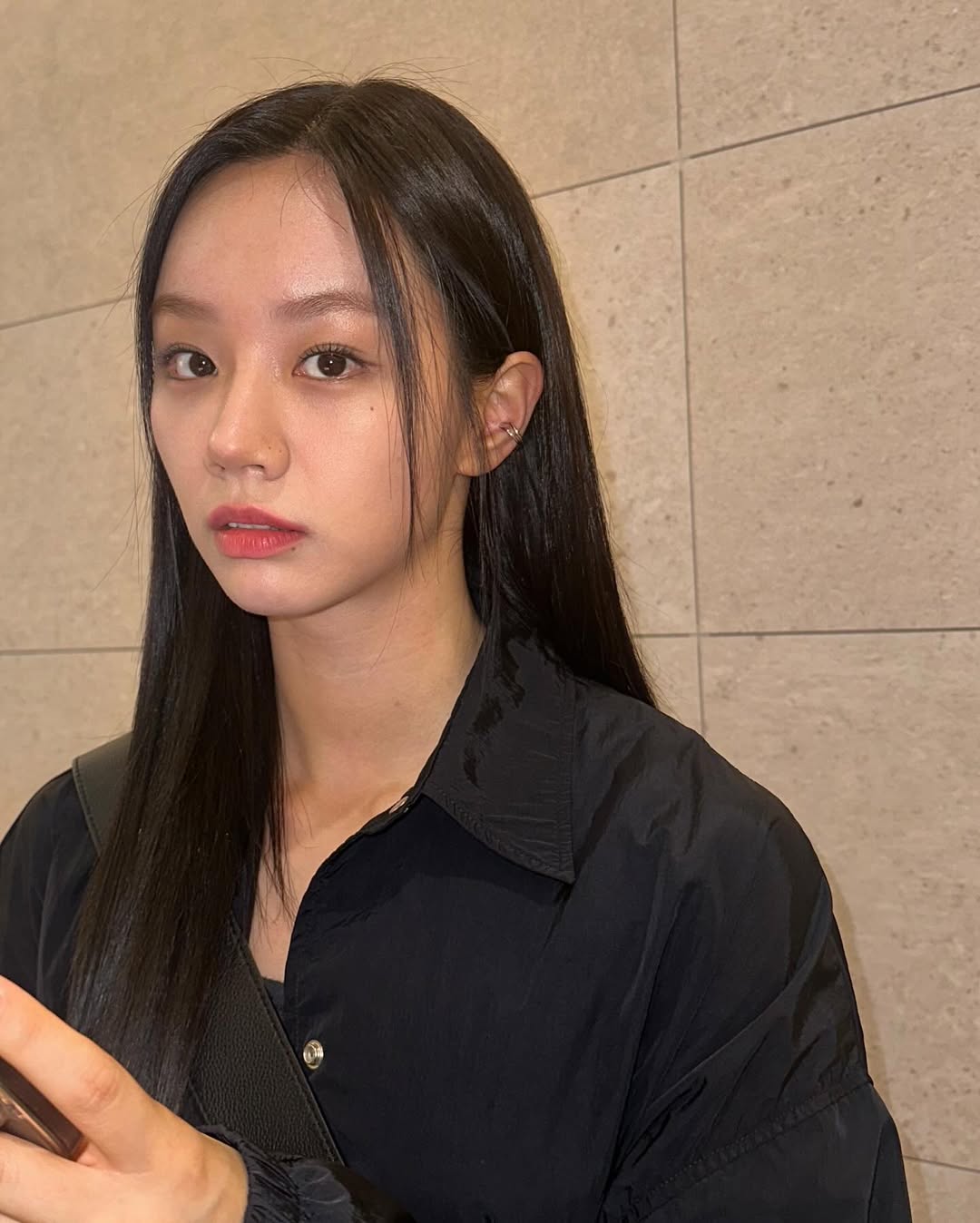 Nữ ch&iacute;nh Mưa Đỏ bỗng th&agrave;nh "bản sao" Hyeri, đến chị ruột cũng phải thừa nhận- Ảnh 10.