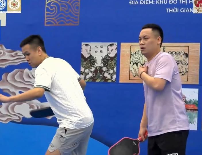Oái oăm ở Pickleball Việt Nam: Triệu Cầu Lông "bay" sô Bắc - Nam trong một tối, bị xử thua chung kết vì đến sân muộn- Ảnh 2. Oái oăm ở Pickleball Việt Nam: Triệu Cầu Lông "bay" sô Bắc - Nam trong một tối, bị xử thua chung kết vì đến sân muộn- Ảnh 2.