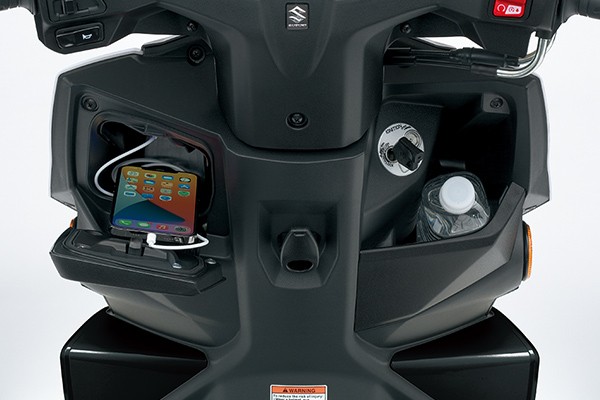 Suzuki ra mắt 'huyền thoại xe ga' 125cc: giá chưa tới 50 triệu đồng, thách thức Honda Air Blade- Ảnh 4. Suzuki ra mắt 'huyền thoại xe ga' 125cc: giá chưa tới 50 triệu đồng, thách thức Honda Air Blade- Ảnh 4.