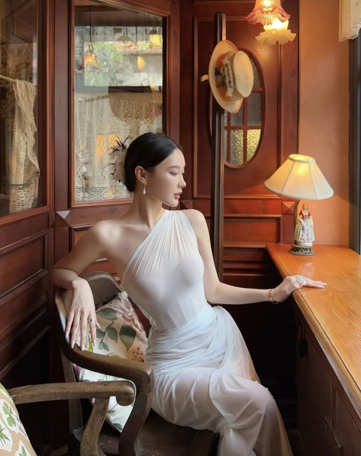 Dáng ngồi hé lộ hậu vận- Ảnh 3. Dáng ngồi hé lộ hậu vận- Ảnh 3.