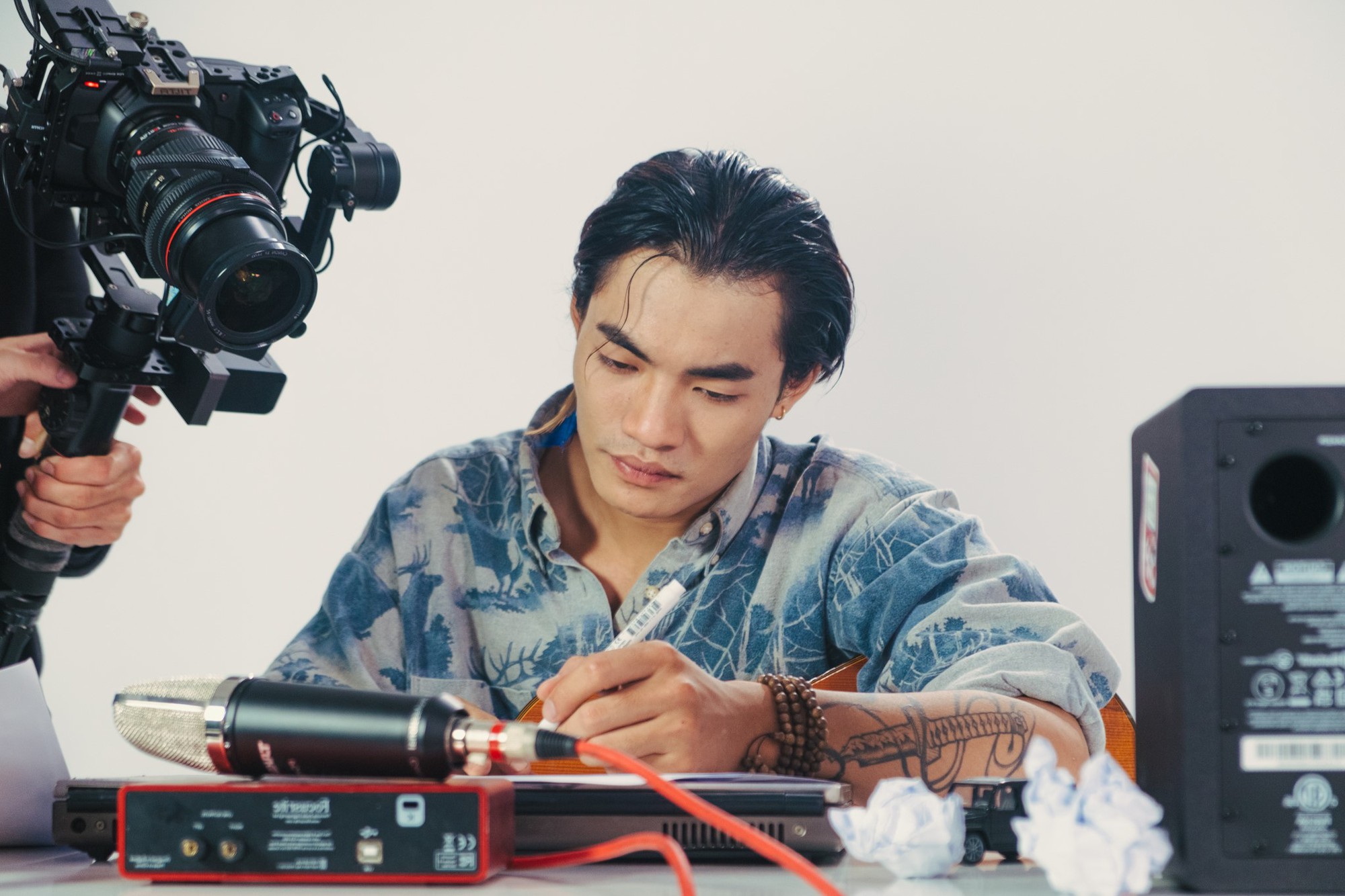“Ngựa chiến” Rap Việt bị thoái hóa đốt sống cổ ở tuổi 24, đưa ra cảnh báo quan trọng- Ảnh 1.