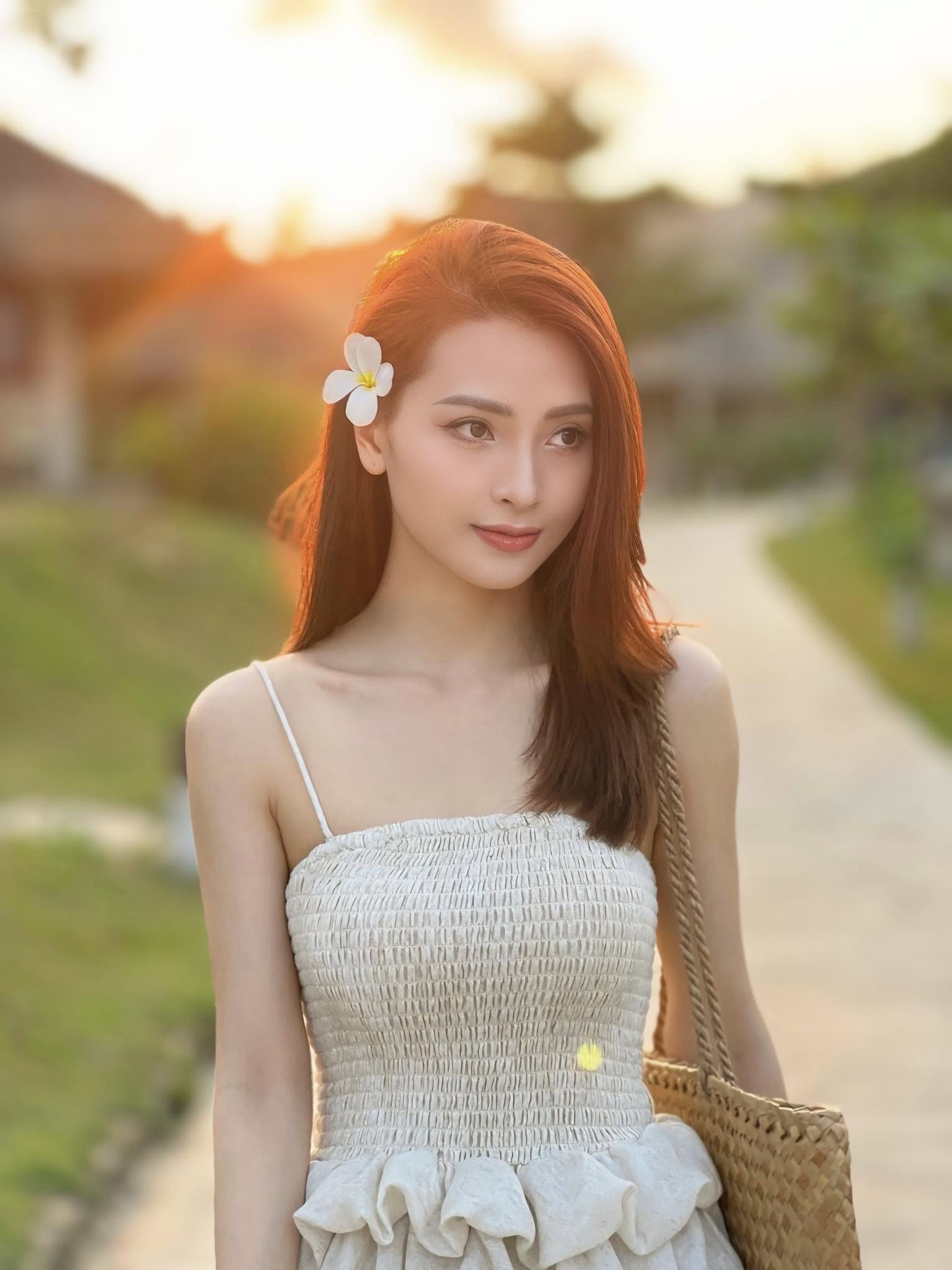 Mặt MC Mù Tạt - bạn gái Đức Huy khó tả lắm!- Ảnh 7. Mặt MC Mù Tạt - bạn gái Đức Huy khó tả lắm!- Ảnh 7.