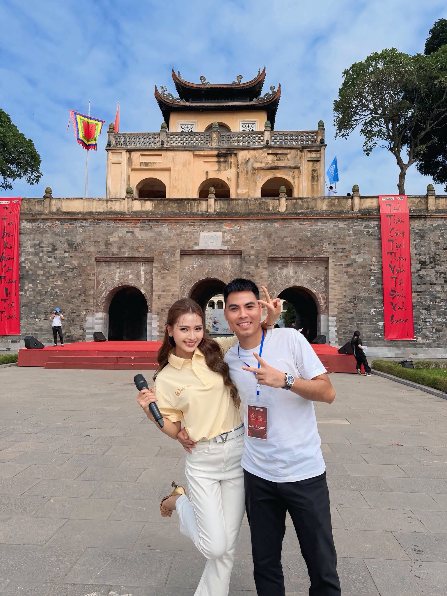 Mặt MC Mù Tạt - bạn gái Đức Huy khó tả lắm!- Ảnh 8. Mặt MC Mù Tạt - bạn gái Đức Huy khó tả lắm!- Ảnh 8.
