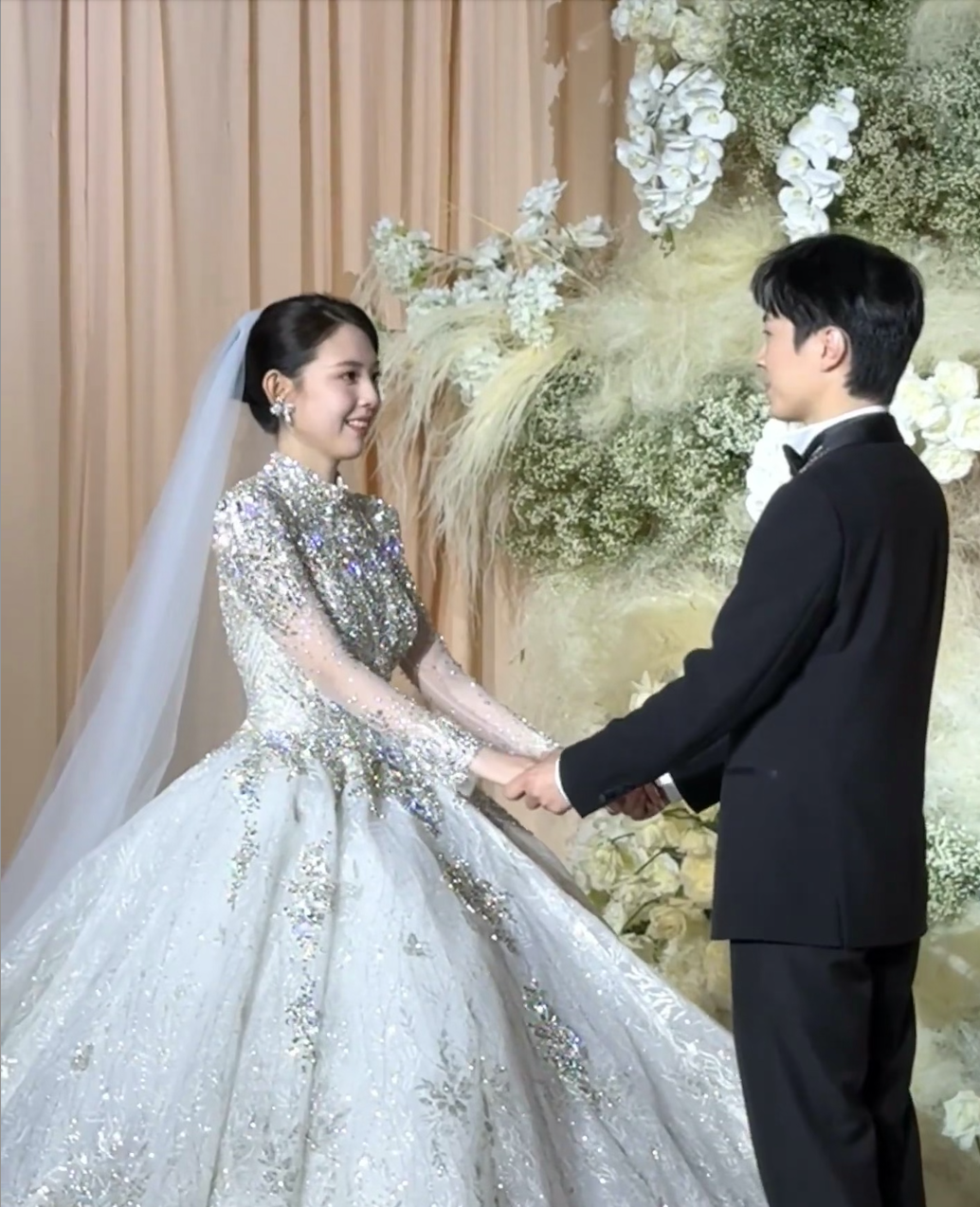 Em gái Chương Nhược Nam gây bão mạng, có 1 điểm giống hệt chị gái- Ảnh 2. Em gái Chương Nhược Nam gây bão mạng, có 1 điểm giống hệt chị gái- Ảnh 2.