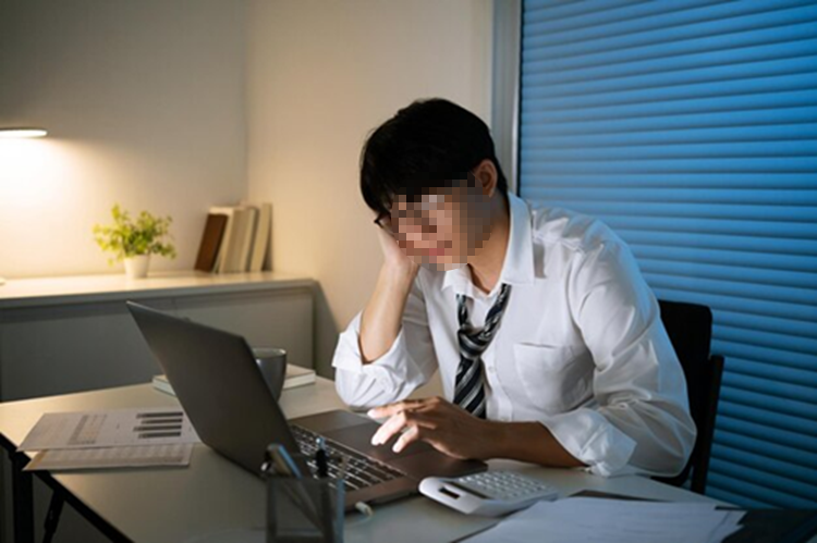 Nam nh&acirc;n vi&ecirc;n văn ph&ograve;ng 27 tuổi mắc bệnh giang mai d&ugrave; l&agrave; "trai t&acirc;n", c&aacute;ch l&acirc;y nhiễm khiến ai cũng giật m&igrave;nh- Ảnh 1.