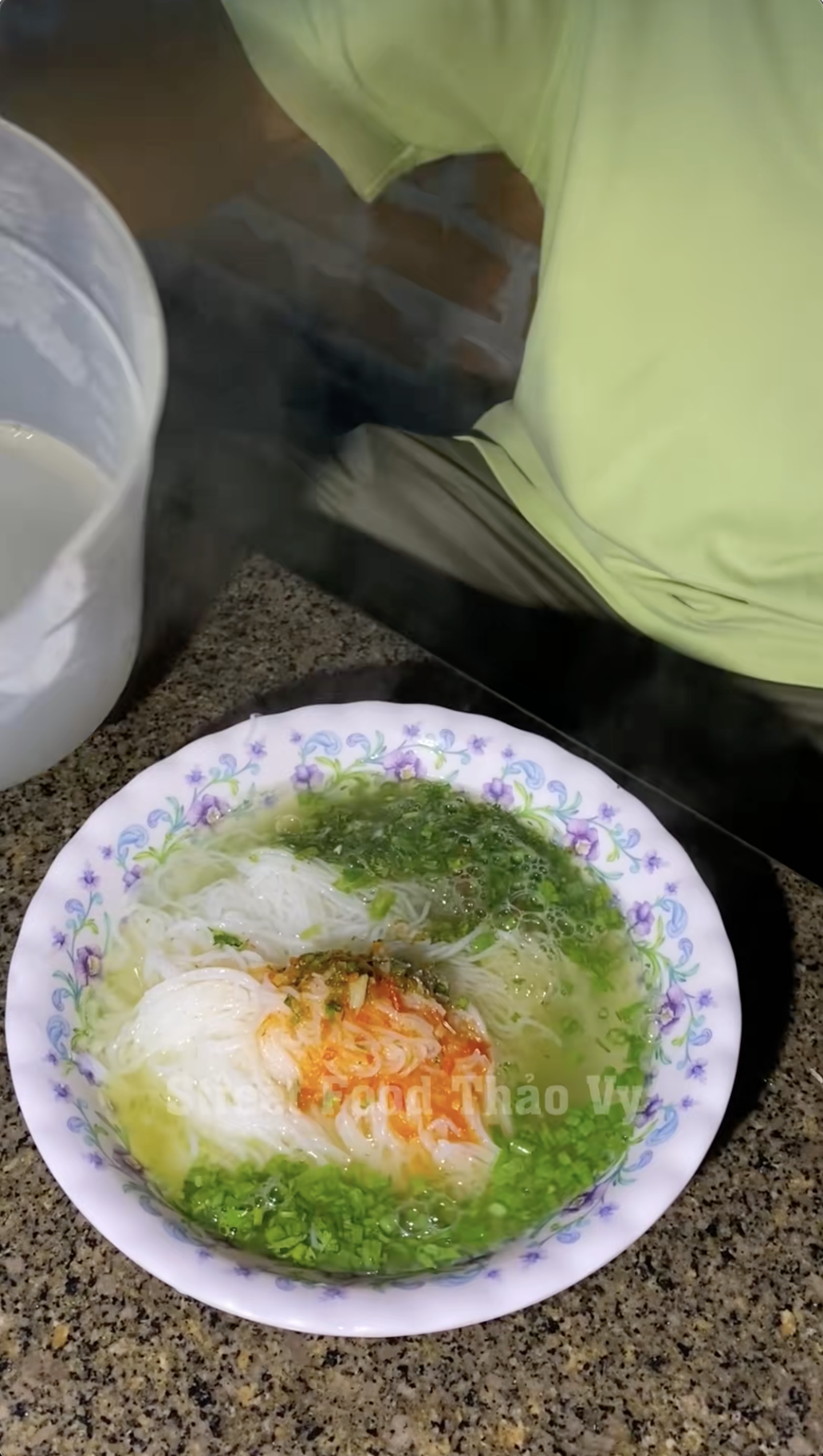 Sự thật đằng sau t&ocirc; b&uacute;n đắt nhất Việt Nam- Ảnh 1.