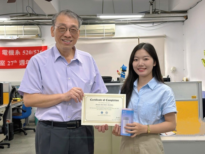 Cô gái Hà Tĩnh chinh phục "lãnh địa kỹ thuật", giành 2 học bổng quốc tế danh giá- Ảnh 2. Cô gái Hà Tĩnh chinh phục "lãnh địa kỹ thuật", giành 2 học bổng quốc tế danh giá- Ảnh 2.