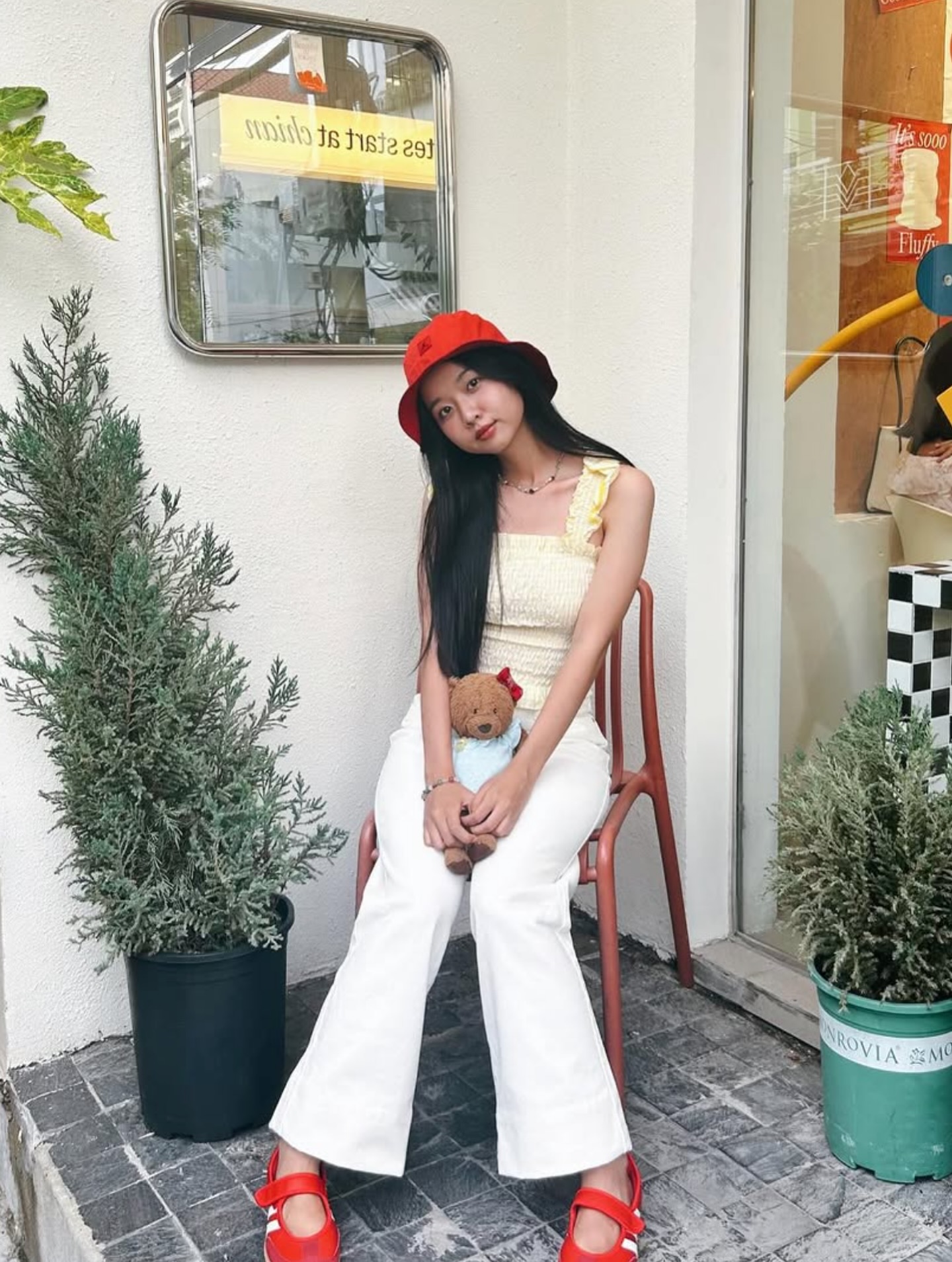 Local brand Việt thành topic hot khi được loạt  Local brand Việt thành topic hot khi được loạt