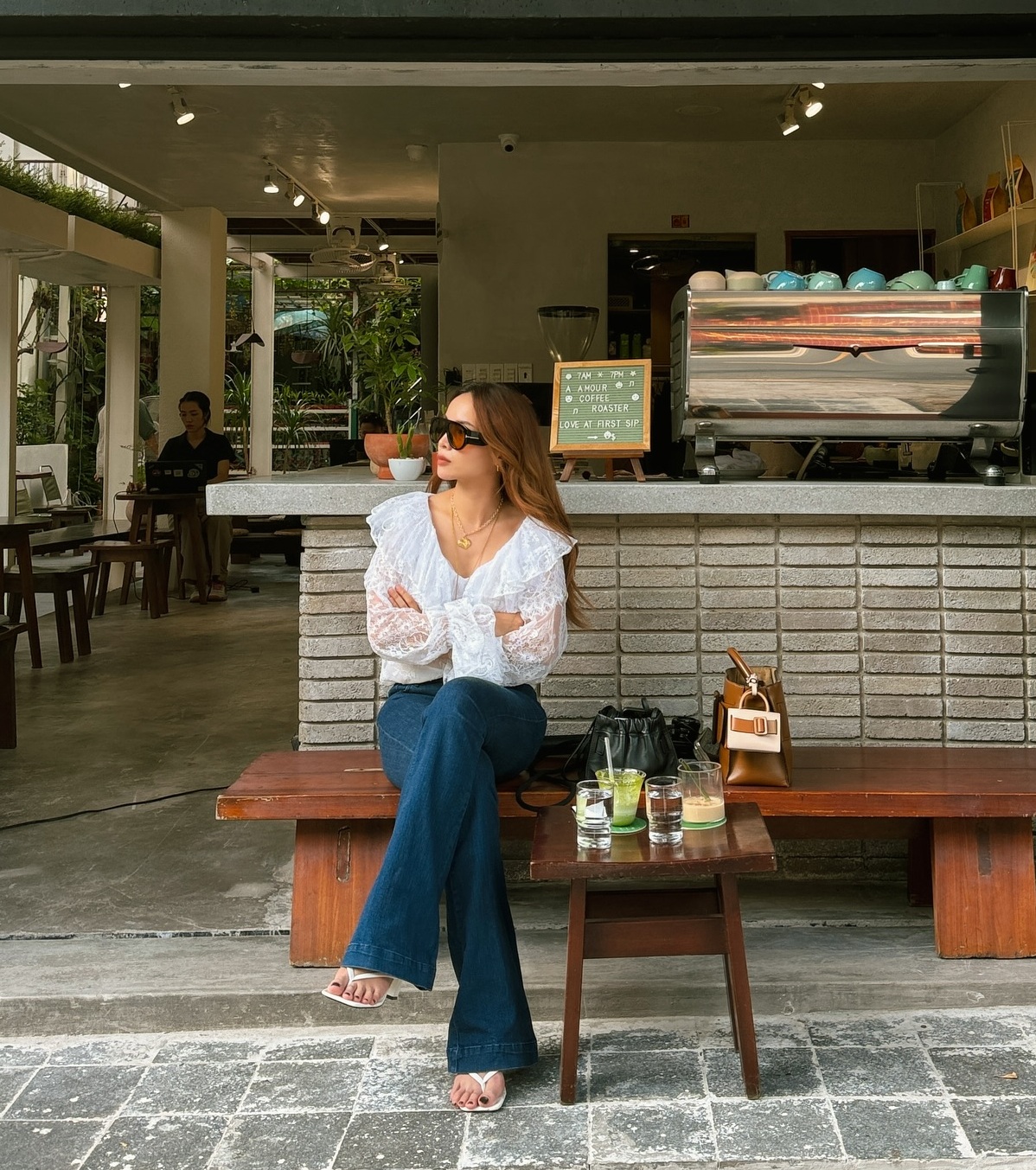 Sao phải mặc mãi đồ tối màu cho thêm  Sao phải mặc mãi đồ tối màu cho thêm