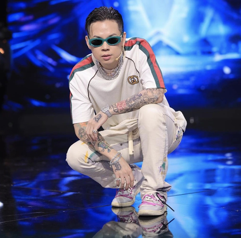 Rapper chuyên viết nhạc gợi dục bị điểm tên- Ảnh 2.
