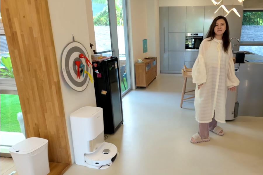 Nữ nghệ sĩ 35 tuổi vừa chăm chồng bệnh nặng vừa xây biệt thự, trả 77 triệu tiền điện vì mắc một sai lầm- Ảnh 10. Nữ nghệ sĩ 35 tuổi vừa chăm chồng bệnh nặng vừa xây biệt thự, trả 77 triệu tiền điện vì mắc một sai lầm- Ảnh 10.