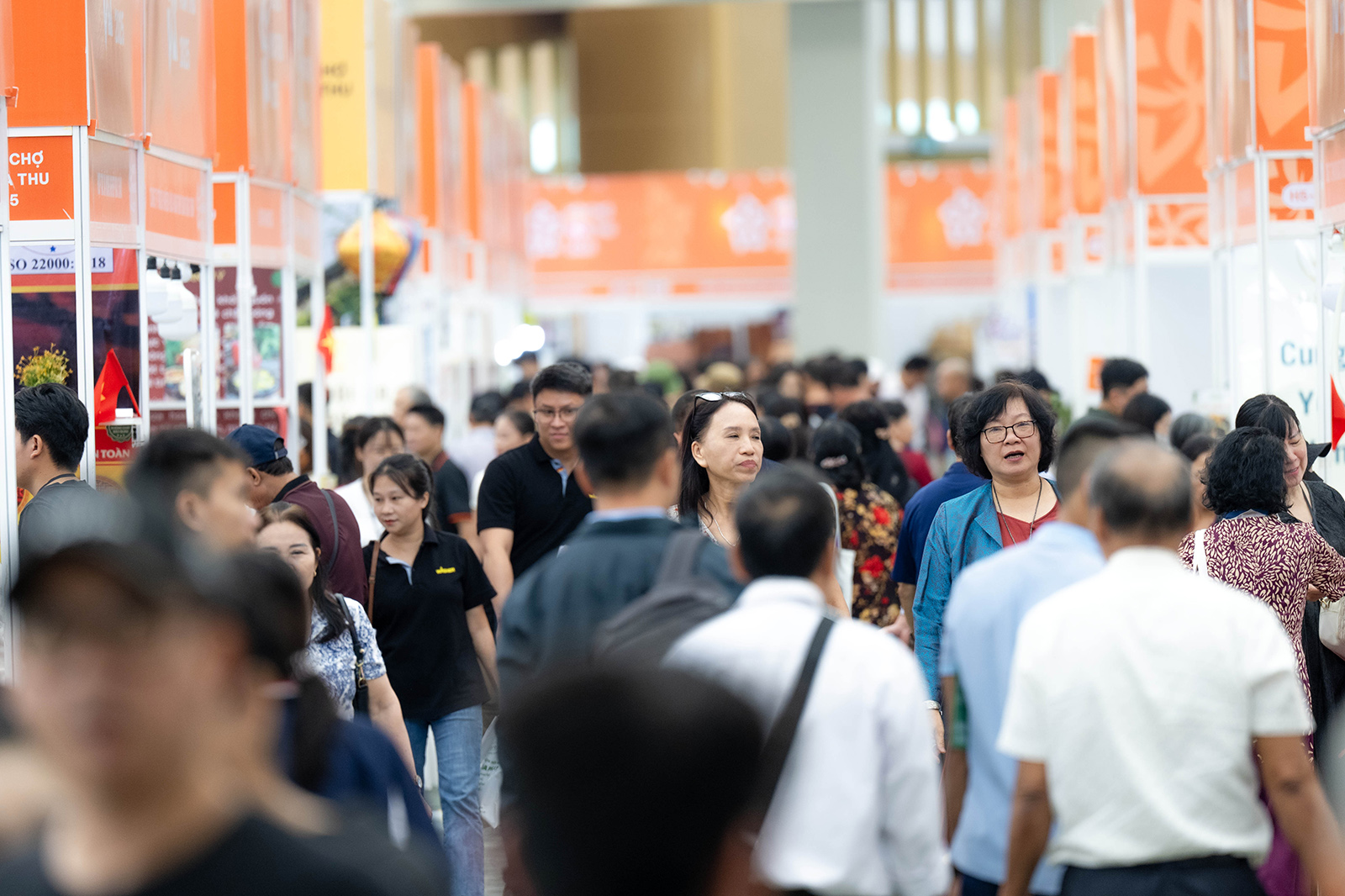 Có gì ở Hội chợ Mùa Thu mà đông vui thế này?- Ảnh 12.