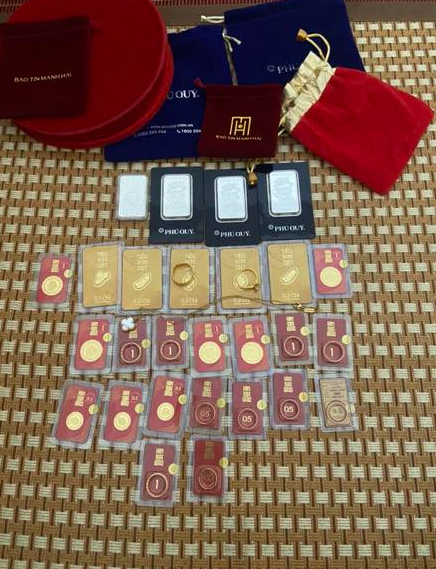 Bức ảnh toàn vàng- Ảnh 2.