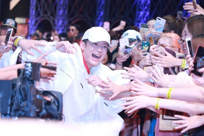 Một rapper  Một rapper