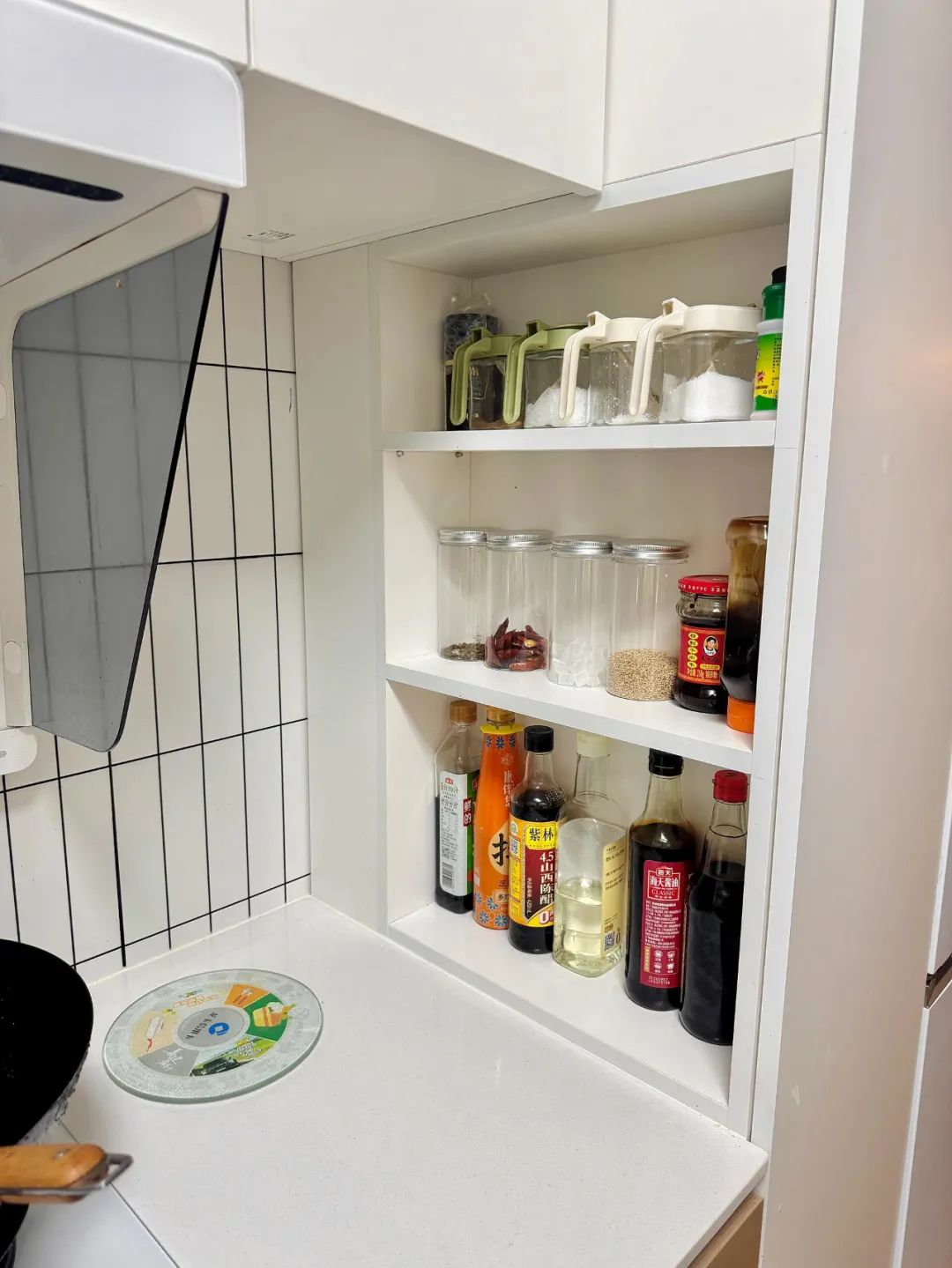 Tôi vẫn luôn tự tin về sự ngăn nắp của mình - cho đến khi nhìn thấy căn bếp của hàng xóm và nhận ra: Mình thất bại thật rồi!- Ảnh 4. Tôi vẫn luôn tự tin về sự ngăn nắp của mình - cho đến khi nhìn thấy căn bếp của hàng xóm và nhận ra: Mình thất bại thật rồi!- Ảnh 4.