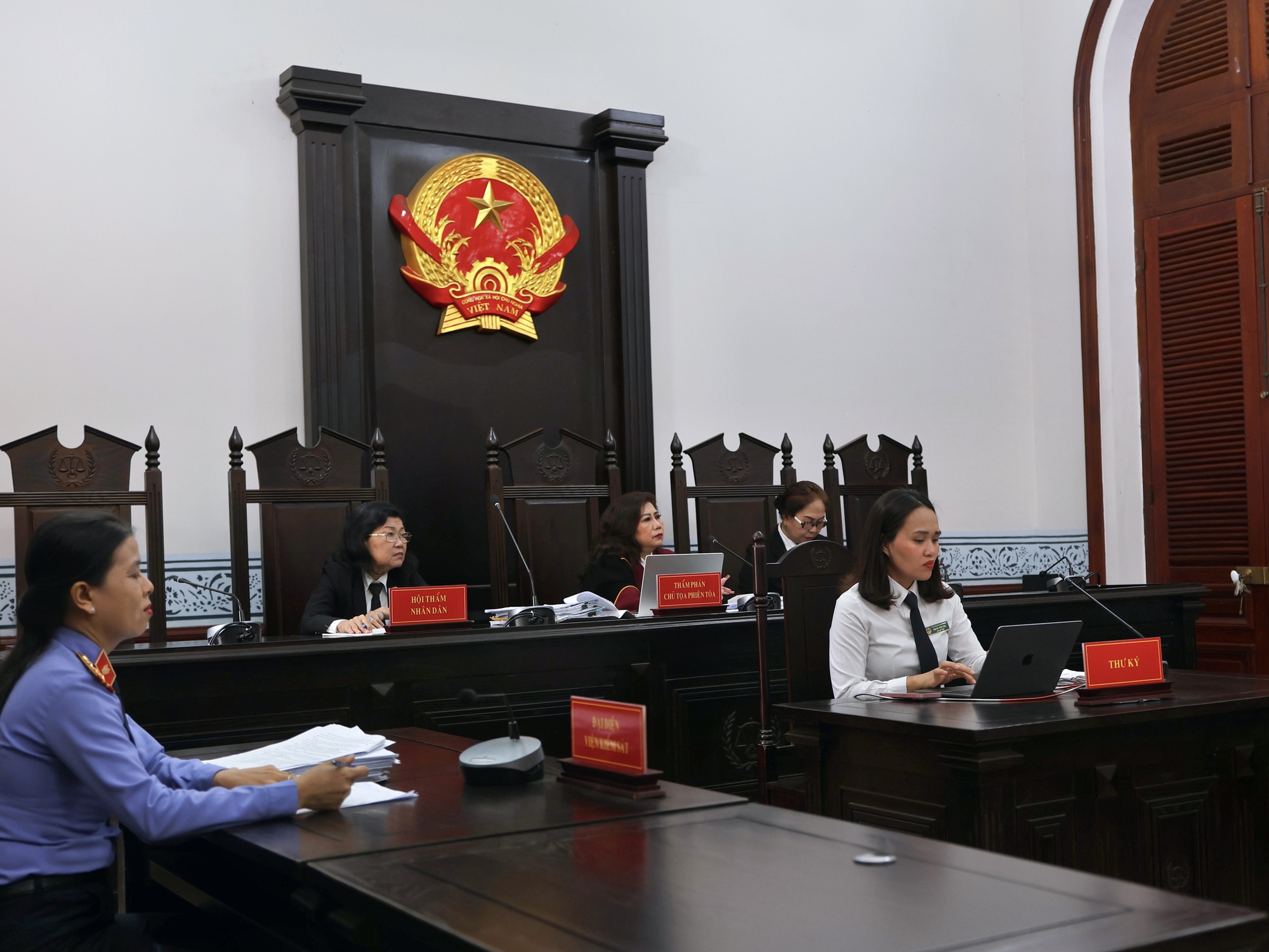 Vì sao mẹ nghệ sĩ Đức Tiến không có tên trong di chúc ở Mỹ vẫn được chia di sản?- Ảnh 1.