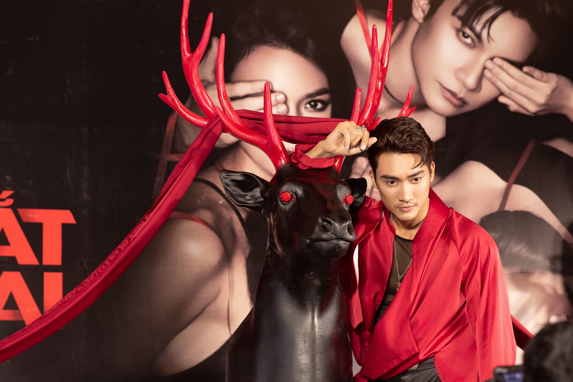 Vbiz có 1 mỹ nhân cứ xuất hiện là biến thảm đỏ thành kiệt tác, đẹp sang quá thể nhìn lóa cả mắt- Ảnh 4.