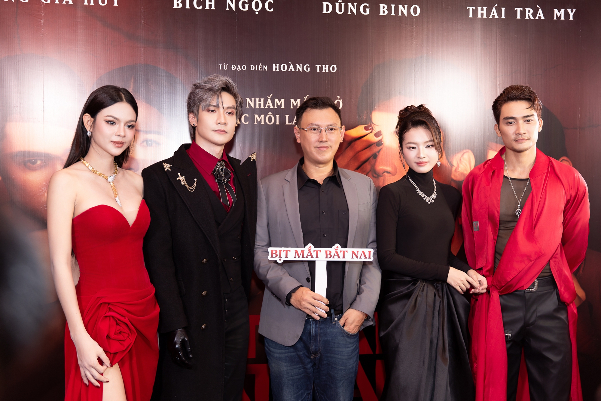 Vbiz có 1 mỹ nhân cứ xuất hiện là biến thảm đỏ thành kiệt tác, đẹp sang quá thể nhìn lóa cả mắt- Ảnh 7.