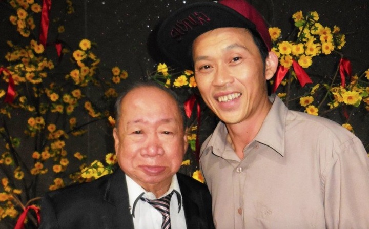 "Quái kiệt làng hài" từng chất tiền đầy tủ, cuối đời nương tựa vợ kém 20 tuổi- Ảnh 3. "Quái kiệt làng hài" từng chất tiền đầy tủ, cuối đời nương tựa vợ kém 20 tuổi- Ảnh 3.