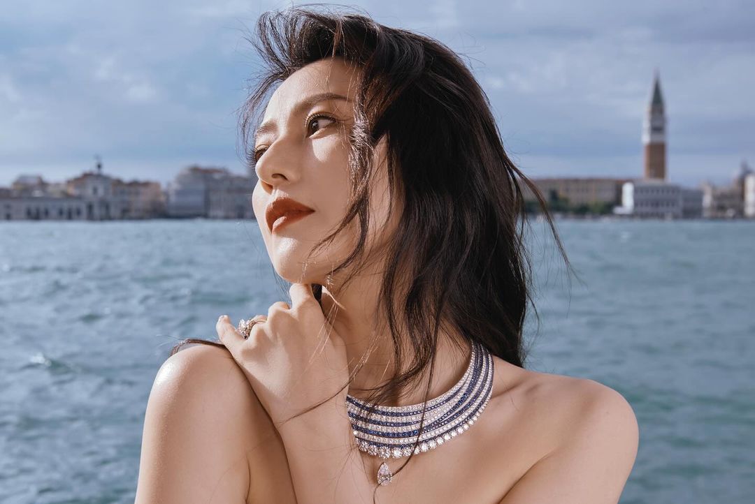 Không mài xương hay tiêm botox: 6 mỹ nhân này đang chứng minh cho bạn thấy khuôn mặt vuông sẽ quyến rũ hơn, lại còn trẻ cực lâu!- Ảnh 4.