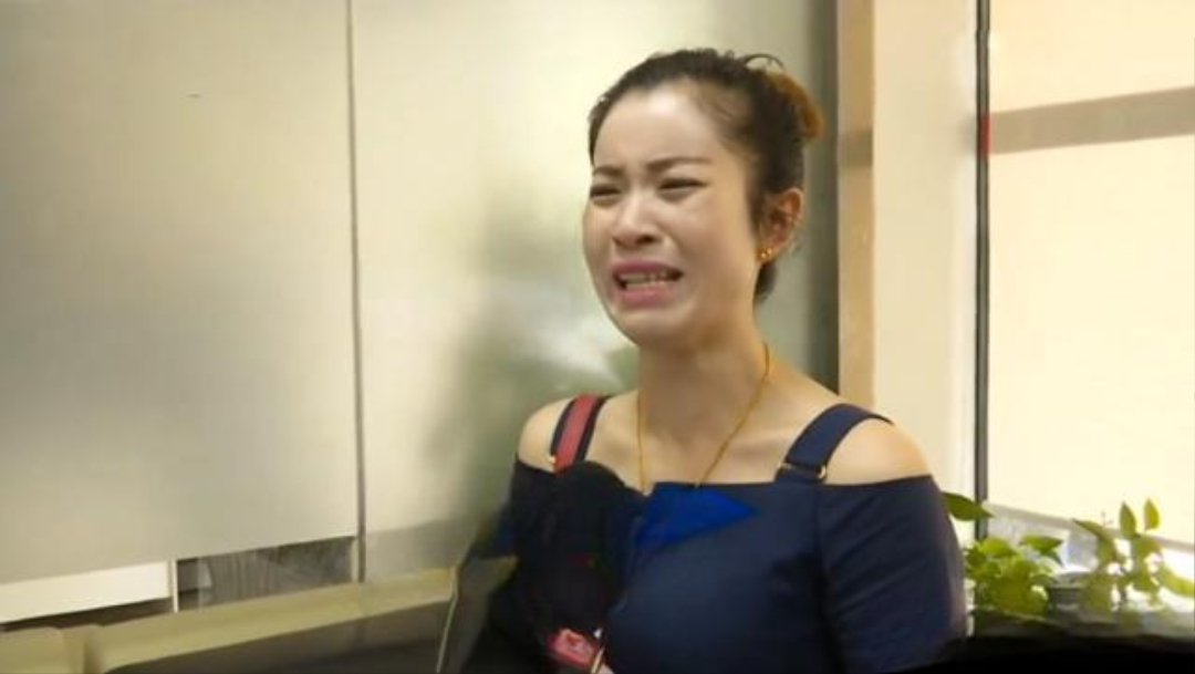 Nghe cuộc gọi số lạ, người phụ nữ SN 1993 không nói gì, cúp máy luôn vẫn nhận được thông báo: Tài khoản bị trừ 2 tỷ đồng- Ảnh 3. Nghe cuộc gọi số lạ, người phụ nữ SN 1993 không nói gì, cúp máy luôn vẫn nhận được thông báo: Tài khoản bị trừ 2 tỷ đồng- Ảnh 3.