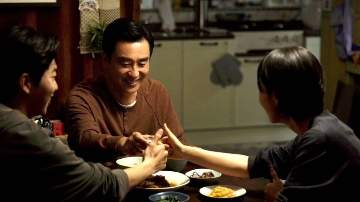 Nhìn phim Hàn này định auto bỏ mà đọc bình luận lại phải xem: Nam chính hay quá trời, không ai chê cho nổi- Ảnh 3. Nhìn phim Hàn này định auto bỏ mà đọc bình luận lại phải xem: Nam chính hay quá trời, không ai chê cho nổi- Ảnh 3.