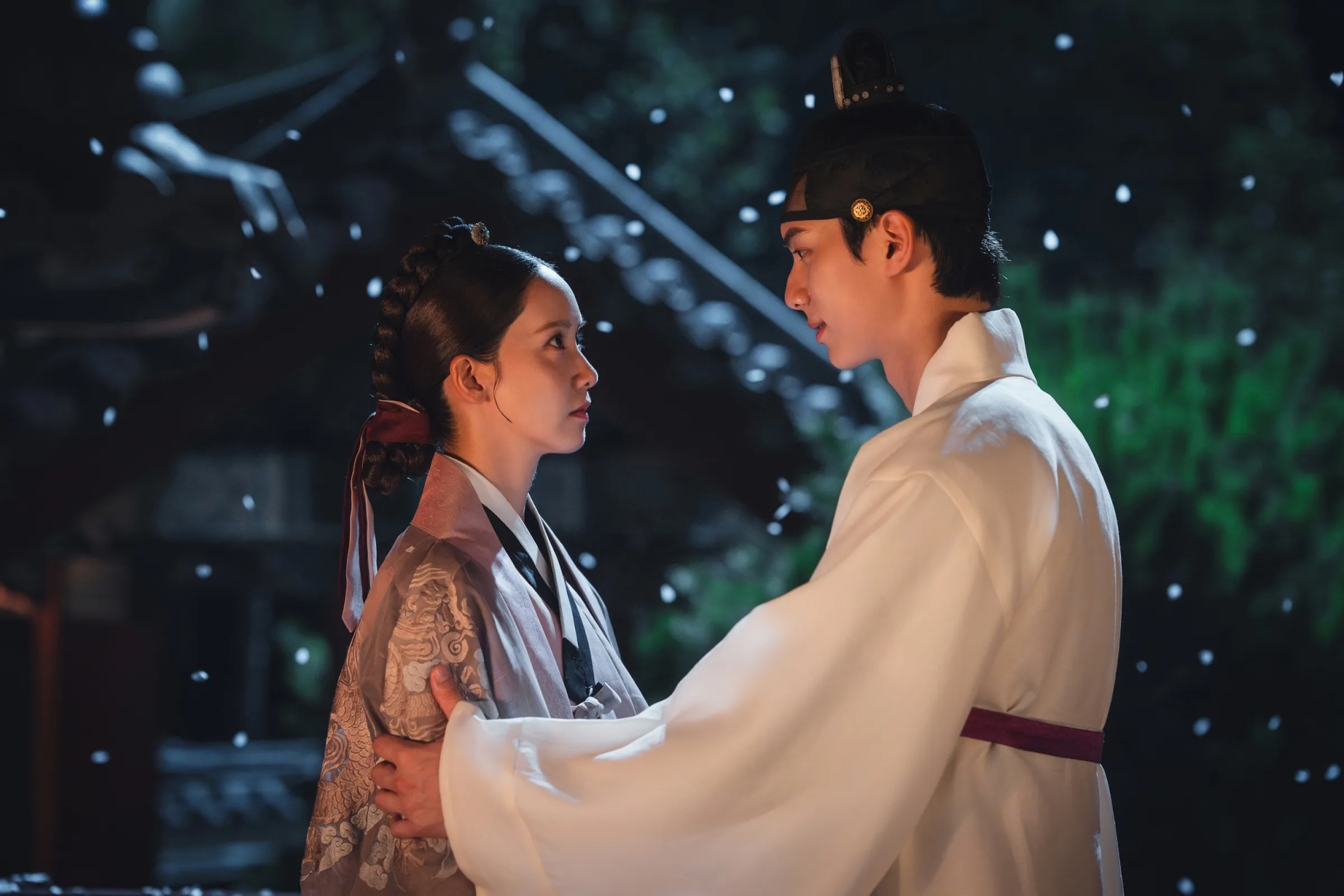 Ngả mũ thán phục phim Hàn lập kỷ lục điên đảo 2025: Nữ chính đẹp như tiên trên trời, ai chê mặc kệ chứ hot vẫn hot- Ảnh 1. Ngả mũ thán phục phim Hàn lập kỷ lục điên đảo 2025: Nữ chính đẹp như tiên trên trời, ai chê mặc kệ chứ hot vẫn hot- Ảnh 1.