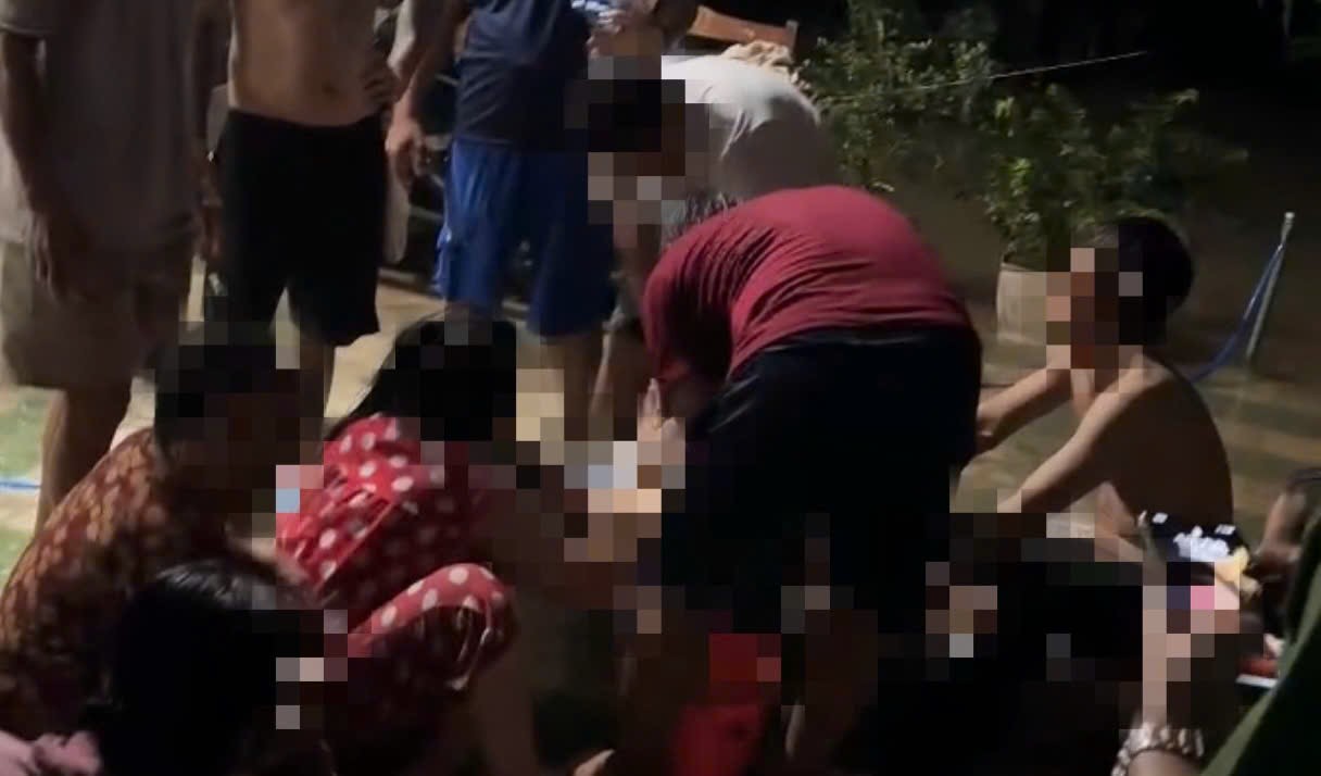 Bé trai 4 tuổi tử vong thương tâm khi trượt chân xuống sông sau nhà- Ảnh 1. Bé trai 4 tuổi tử vong thương tâm khi trượt chân xuống sông sau nhà- Ảnh 1.