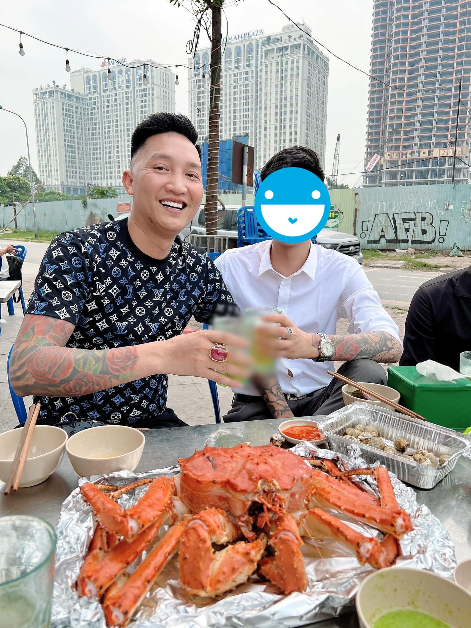 Bữa ăn của Huấn Hoa Hồng- Ảnh 7.